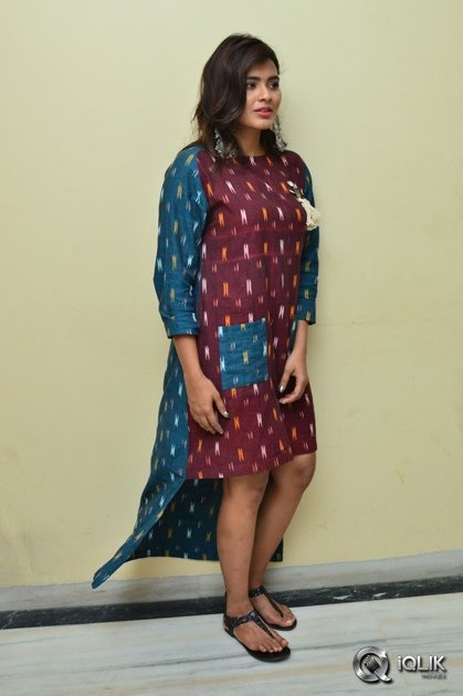 Hebah-Patel-Interview-About-Andhagaadu